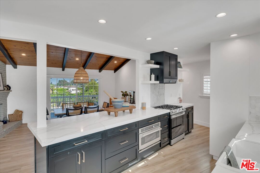 9449 Forbes Ave