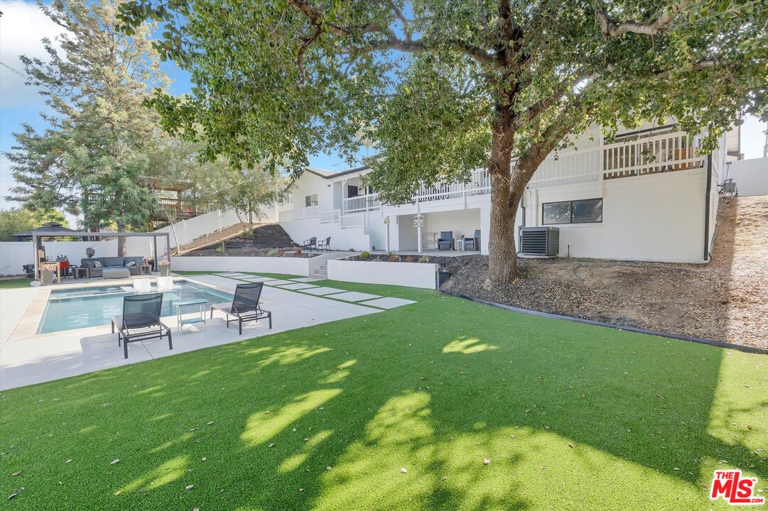 9449 Forbes Ave