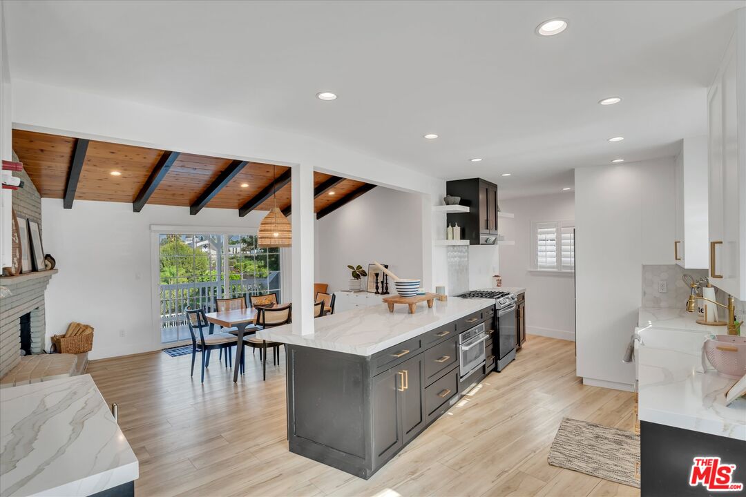 9449 Forbes Ave