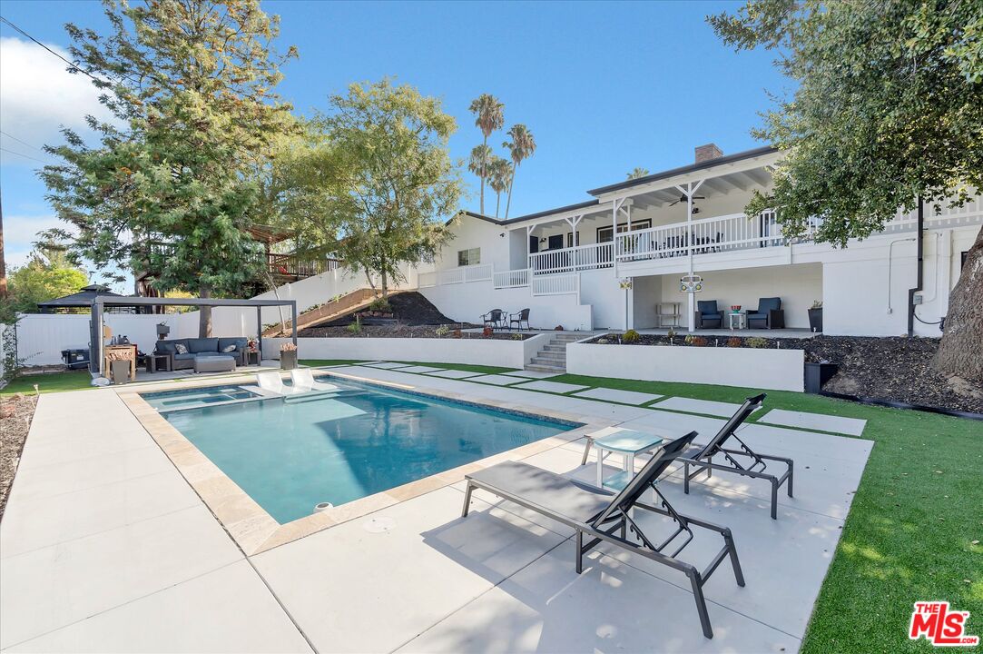 9449 Forbes Ave