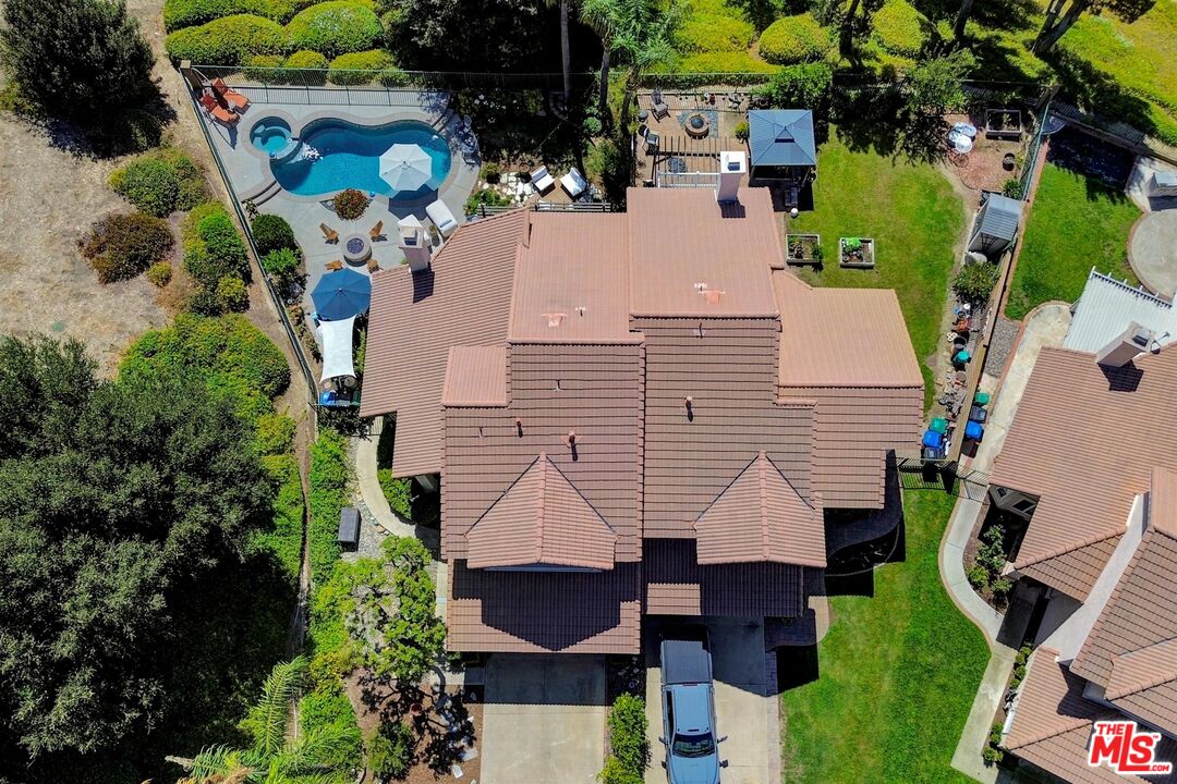 2304 Calle Trella