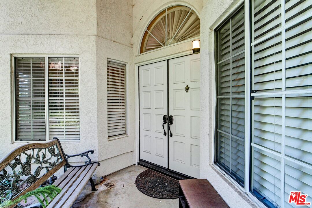 2304 Calle Trella