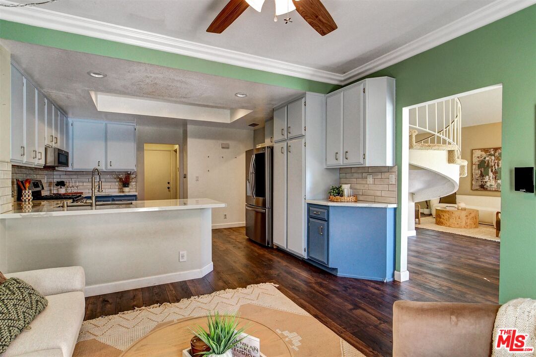 2304 Calle Trella