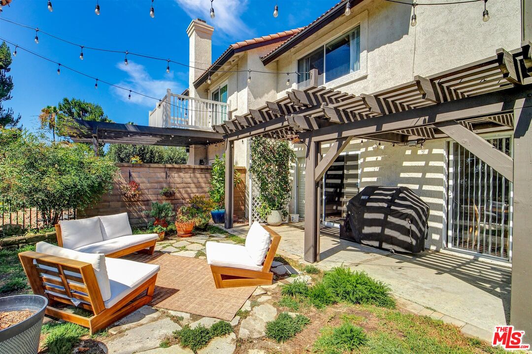2304 Calle Trella