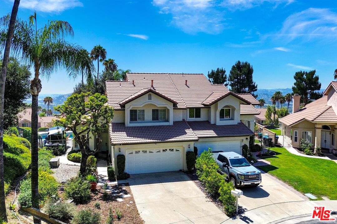 2304 Calle Trella