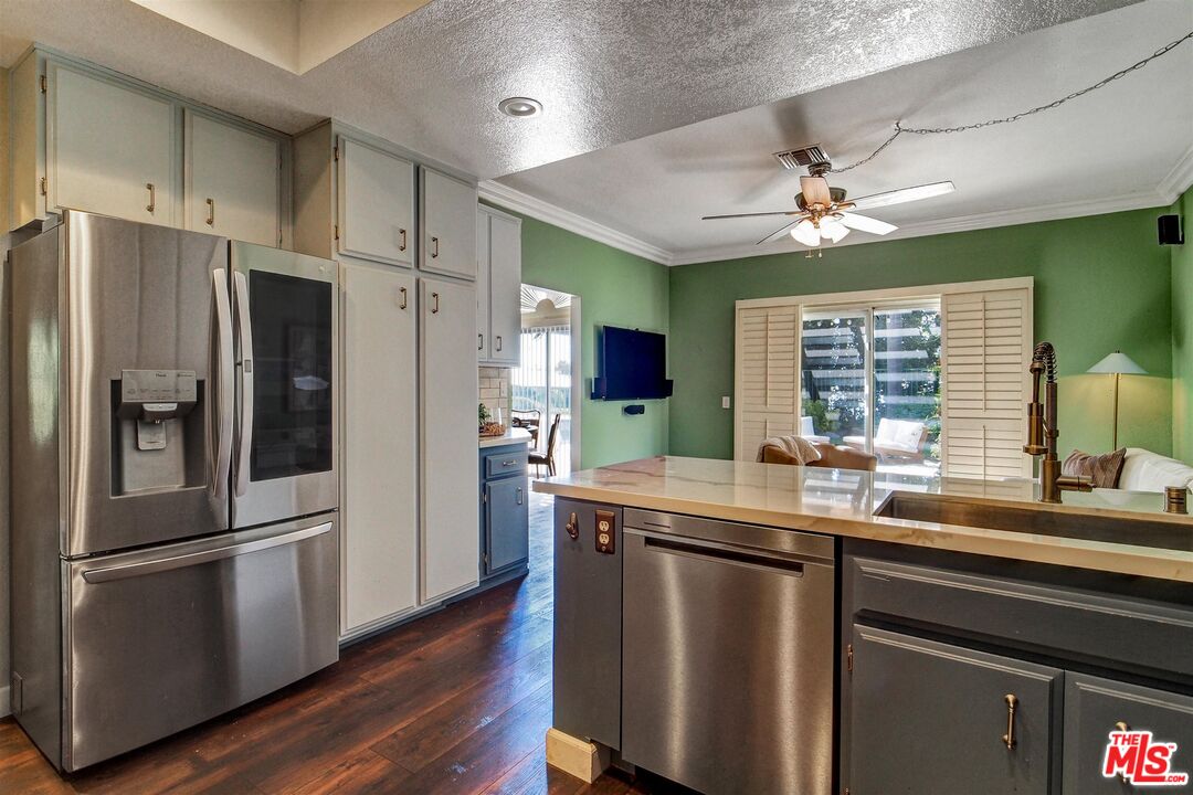 2304 Calle Trella