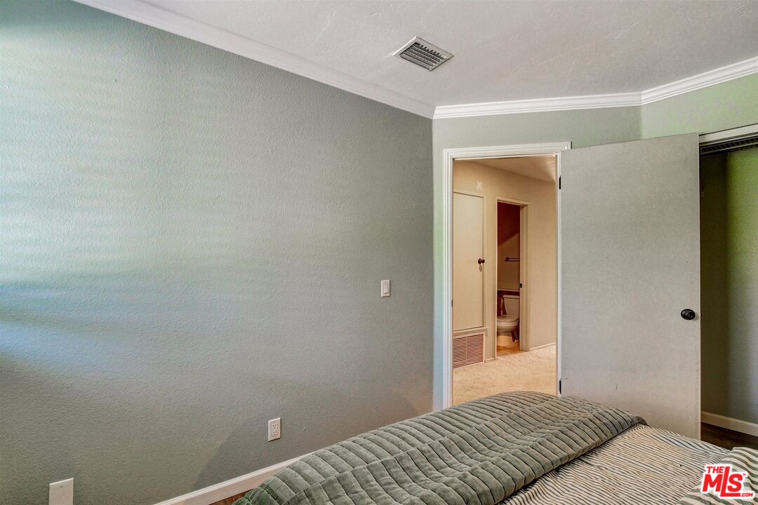 2304 Calle Trella