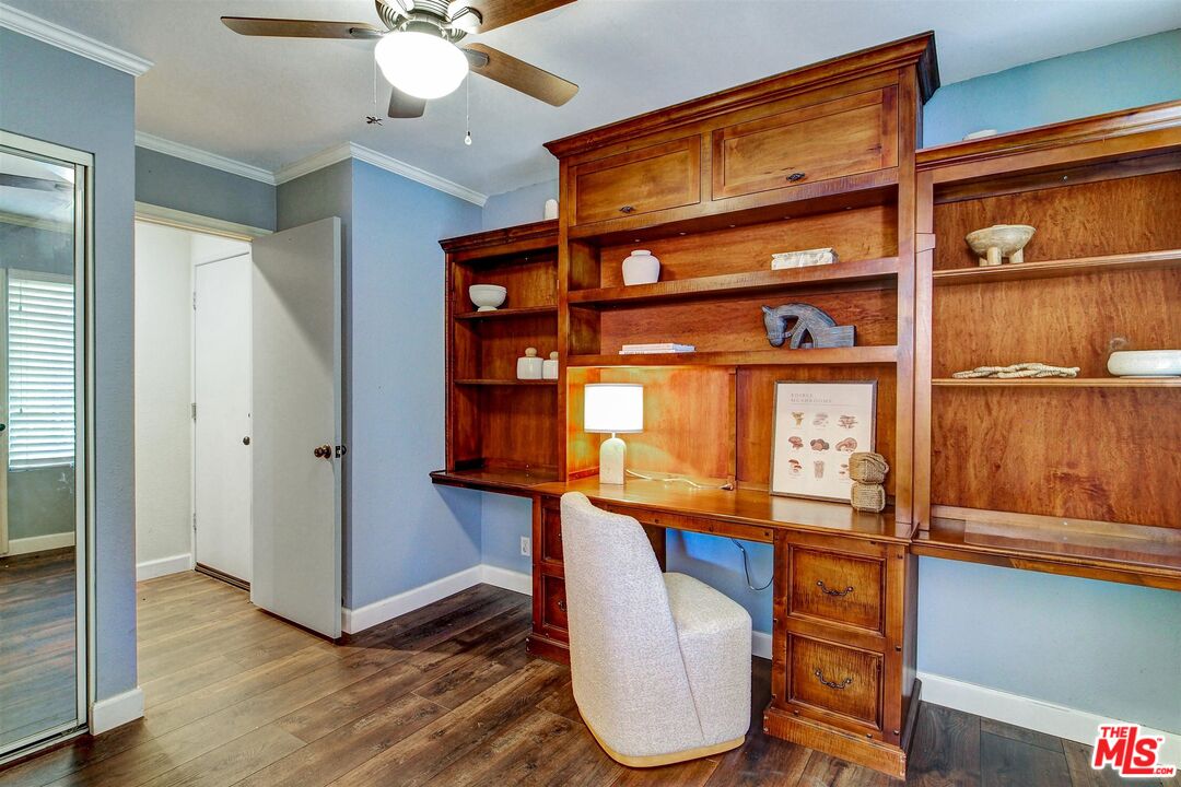 2304 Calle Trella