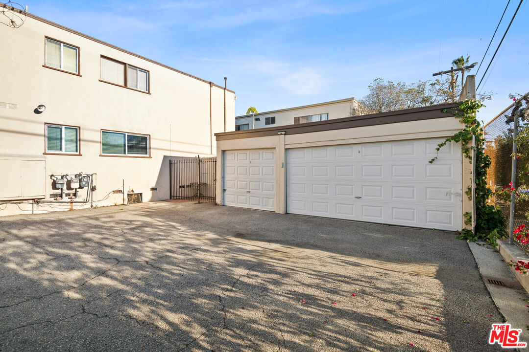 1621 Manning Ave