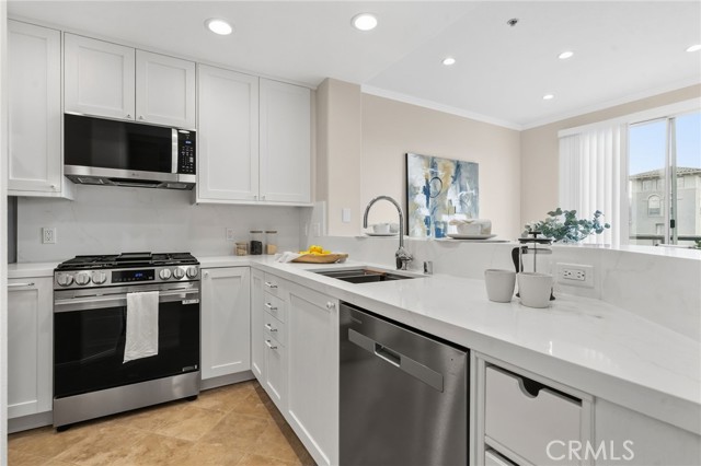 13075 Pacific Unit: 409