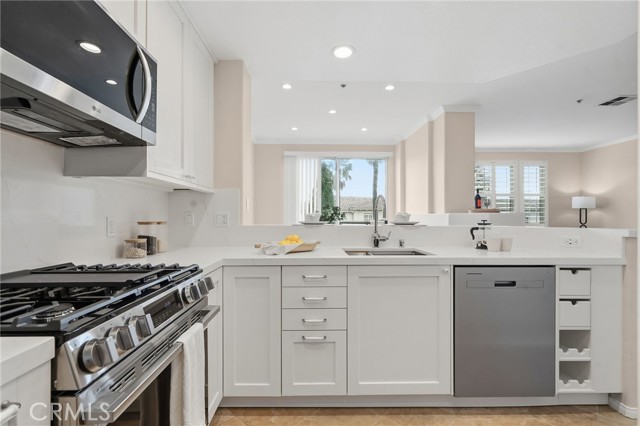 13075 Pacific Unit: 409