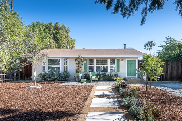 5806 Tobias AVE