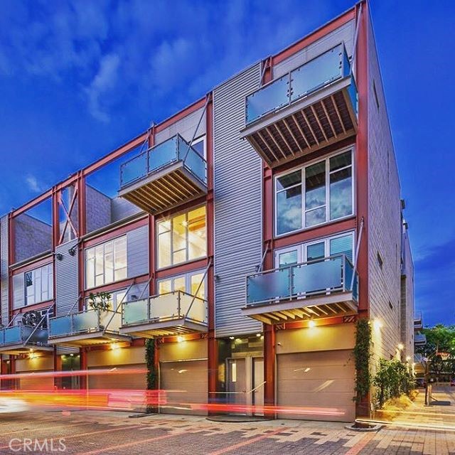 3450 Cahuenga BLVD Unit: 402