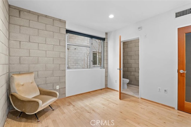 3450 Cahuenga BLVD Unit: 402