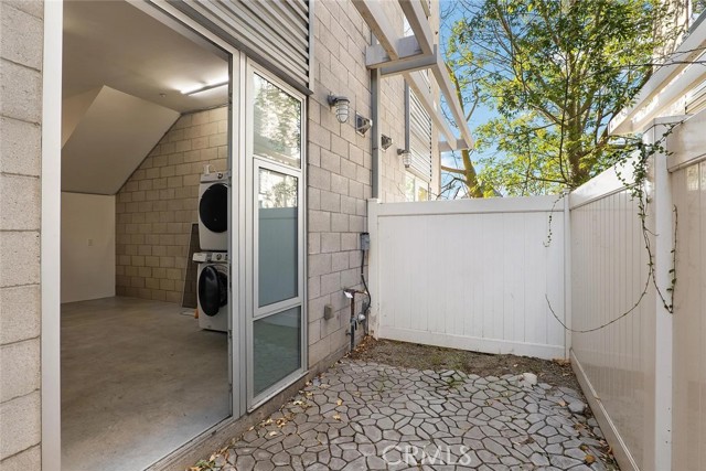 3450 Cahuenga BLVD Unit: 402