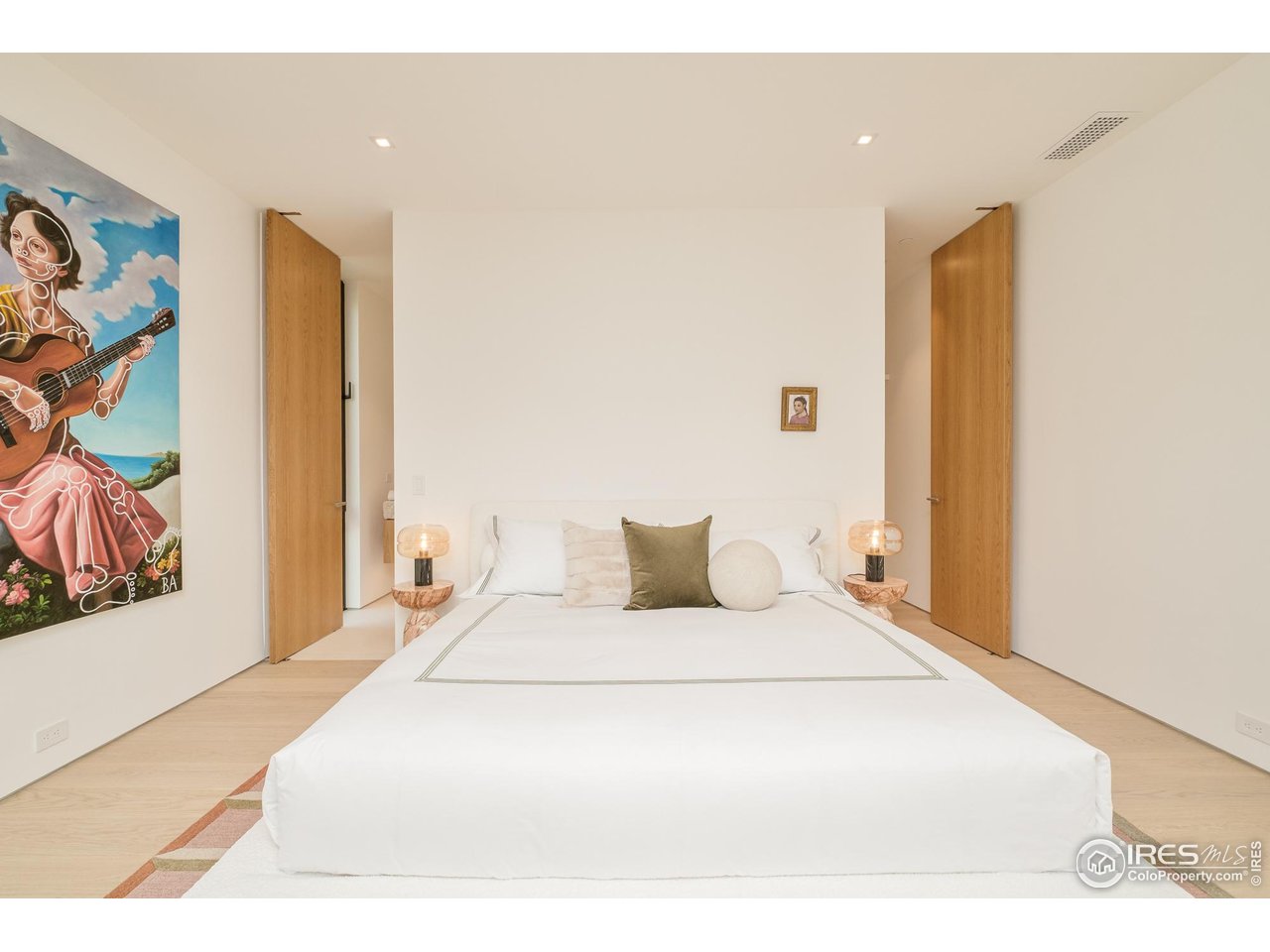 9631 Mountain Ridge Pl