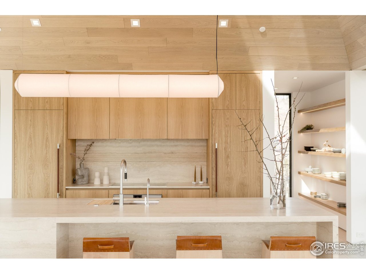 9631 Mountain Ridge Pl