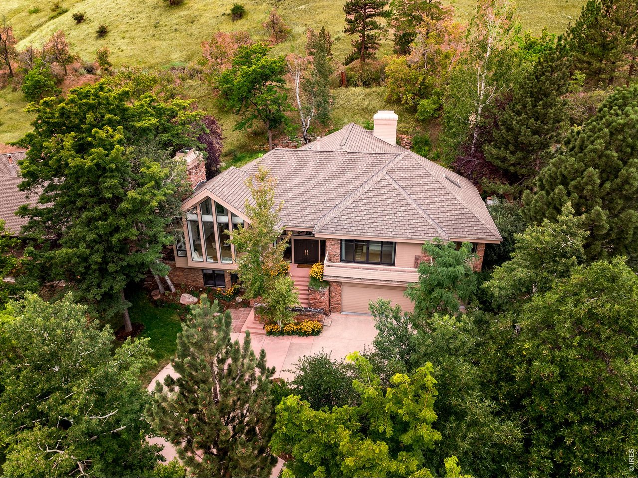 2235 Knollwood Dr