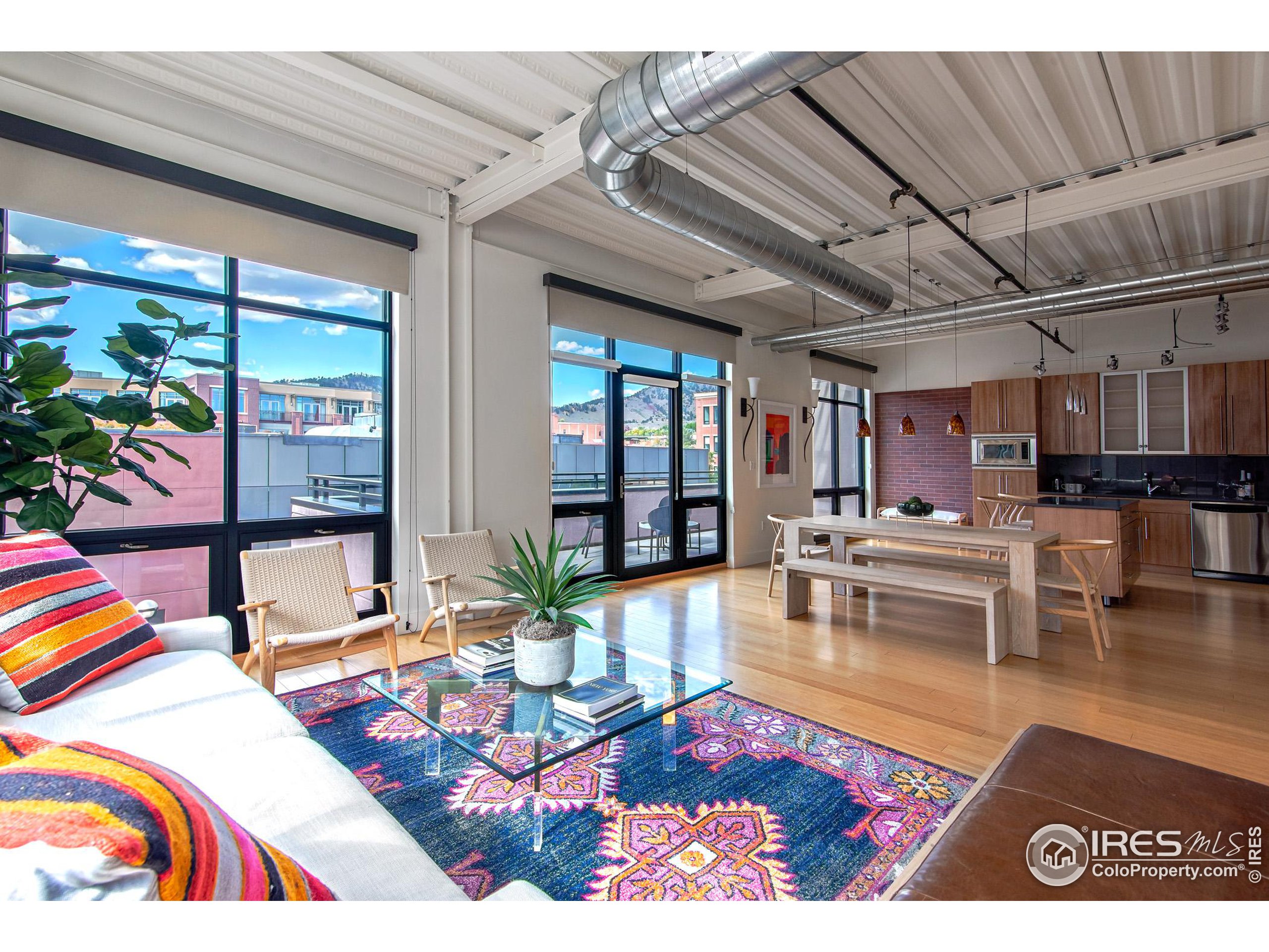 1360 Walnut St Unit: 311