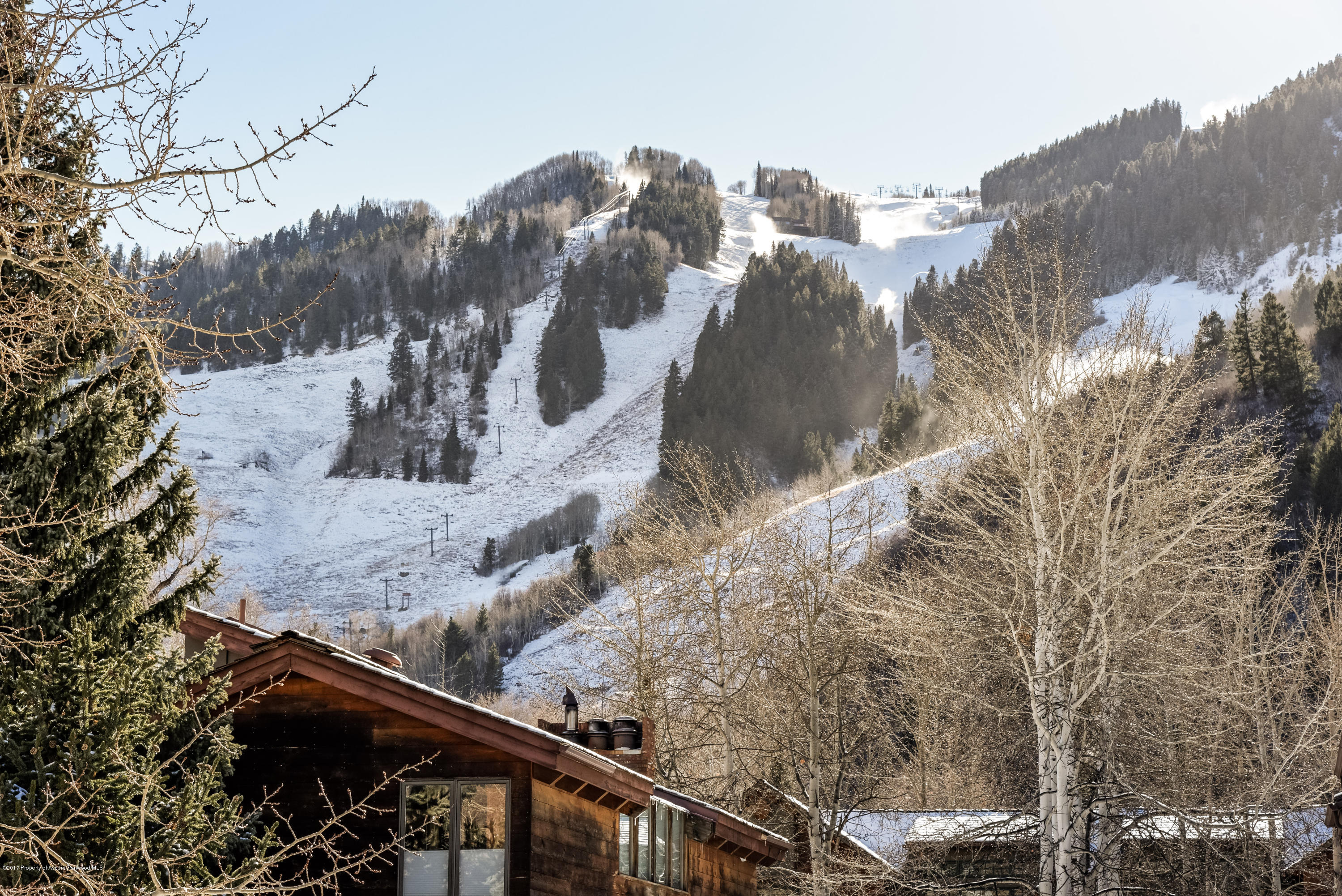 124 W Hyman Avenue 2-E