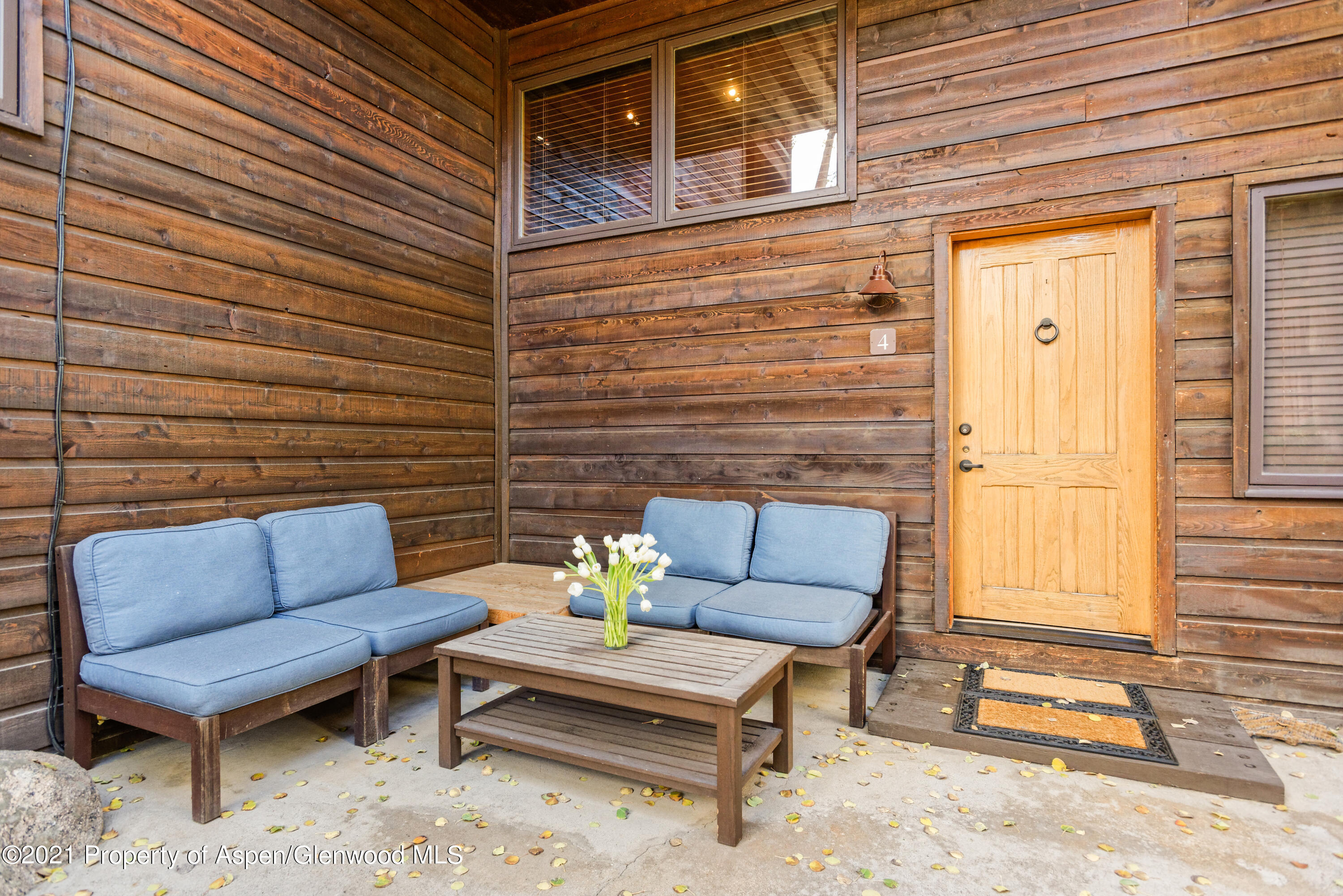 800 S Monarch Street #4