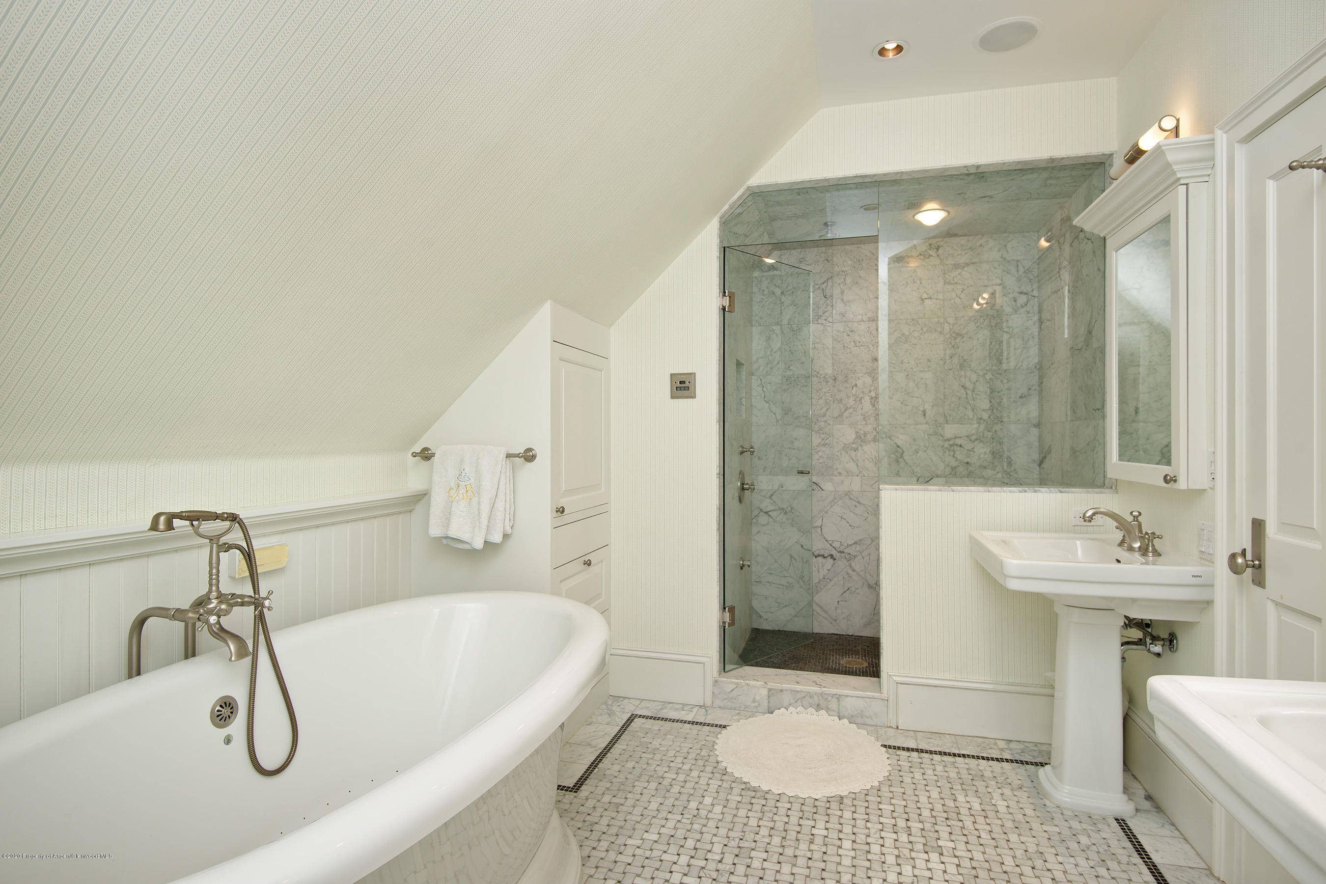 716 W Francis Street