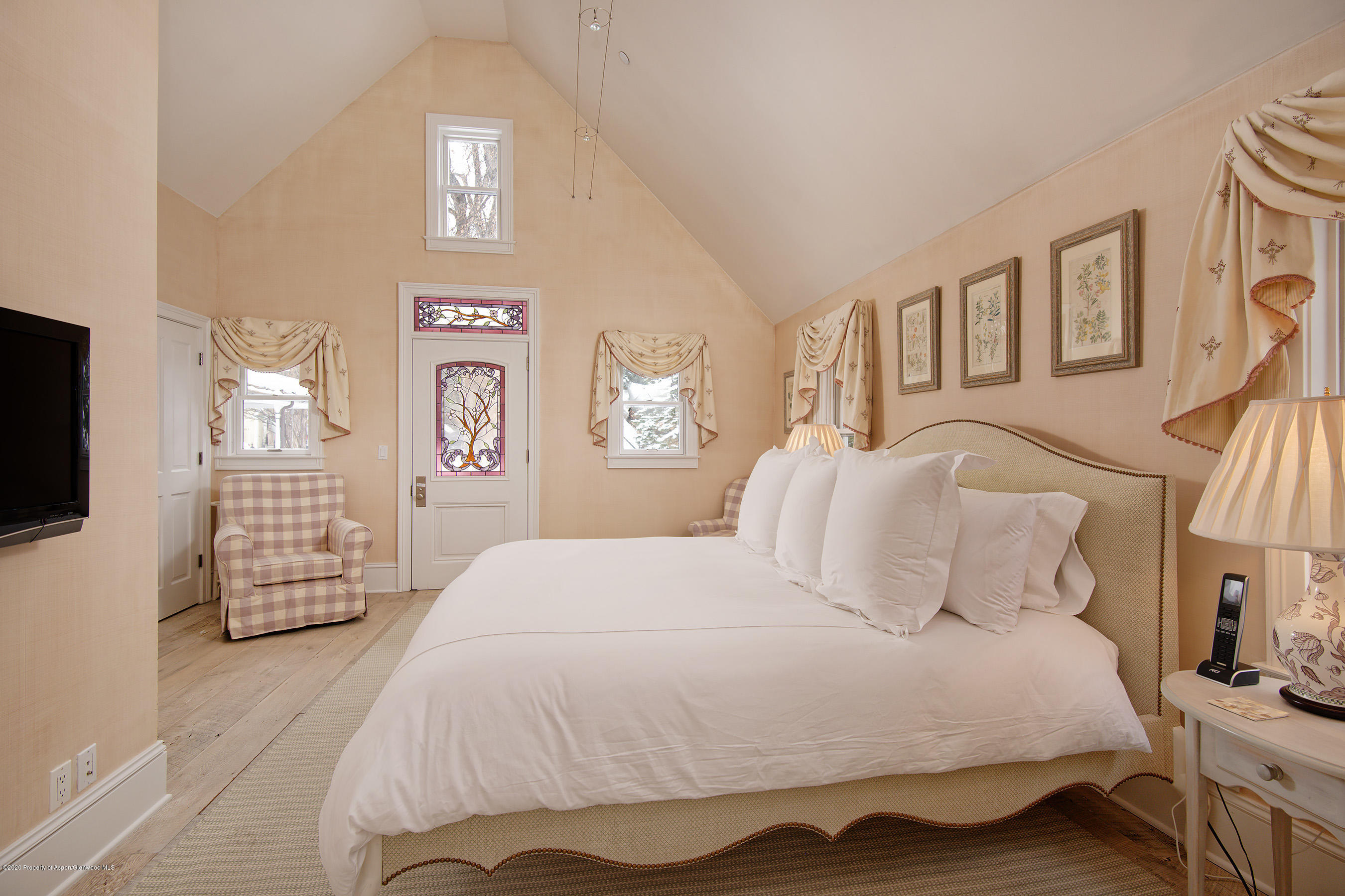 716 W Francis Street