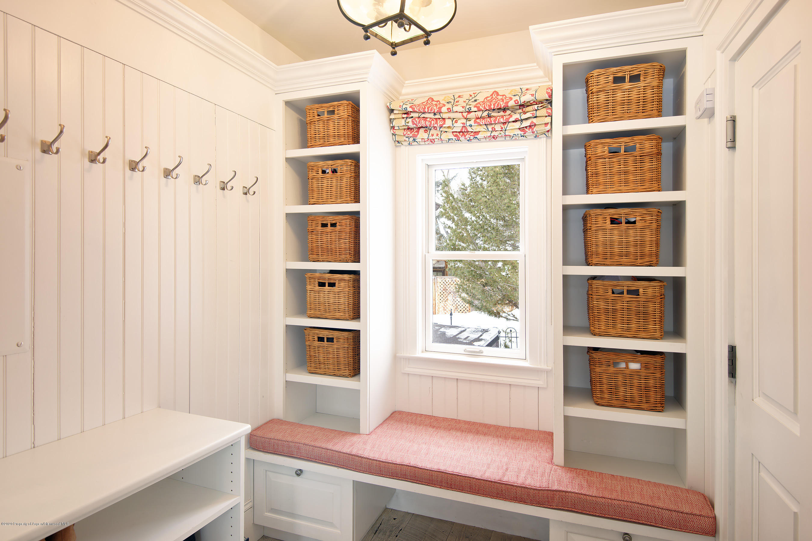 716 W Francis Street