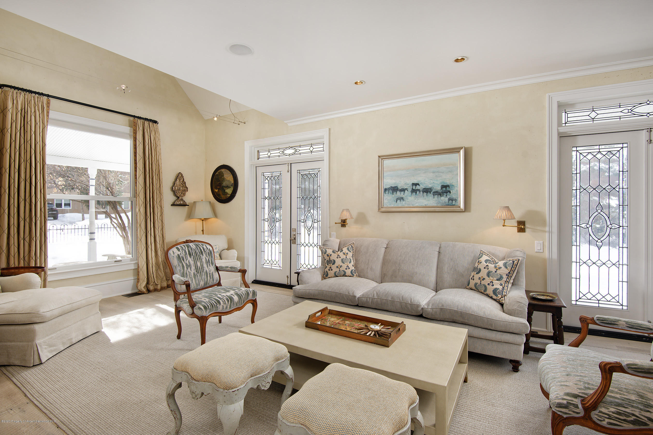 716 W Francis Street