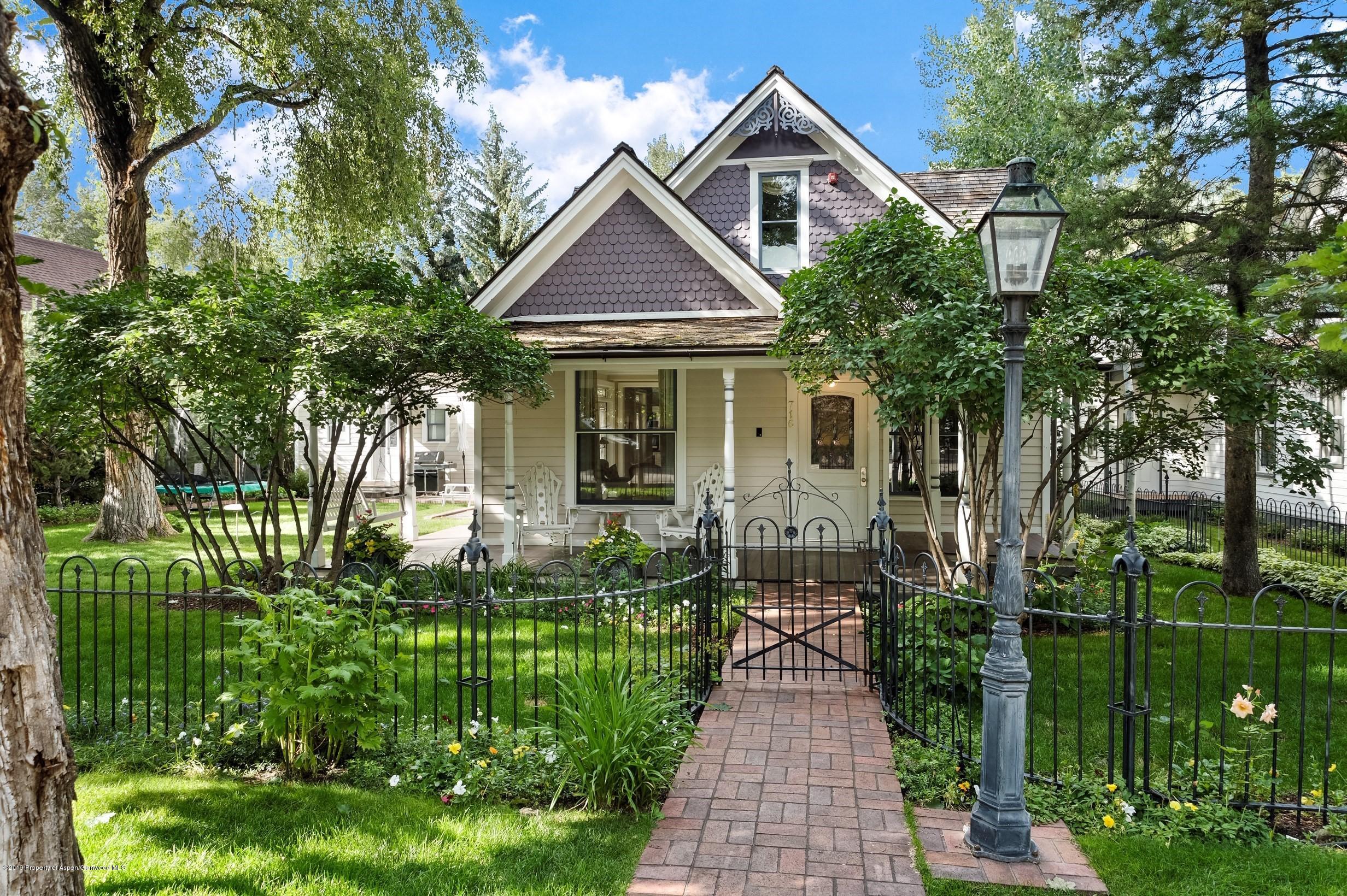 716 W Francis Street