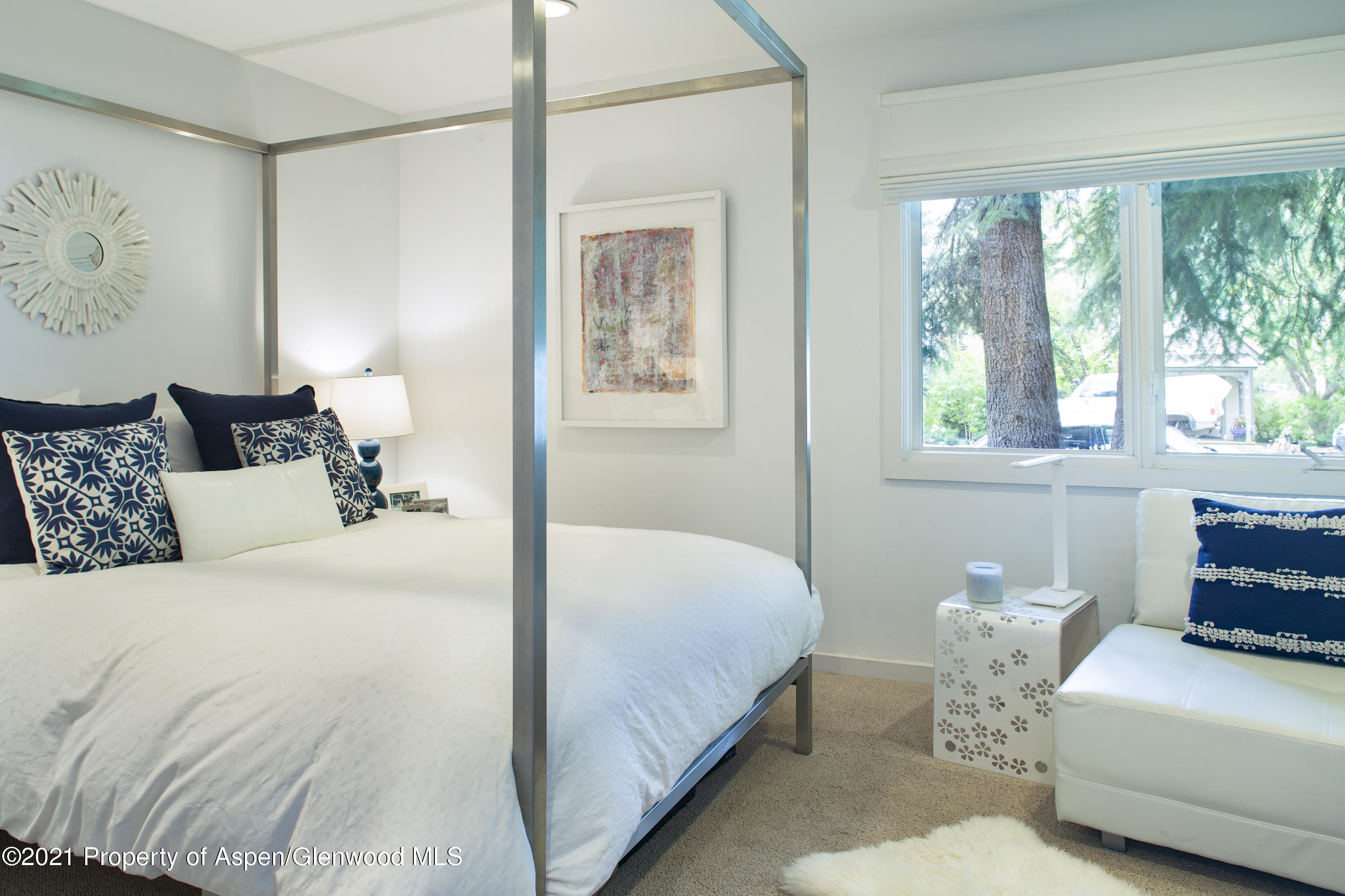 1001 E Cooper Avenue #4