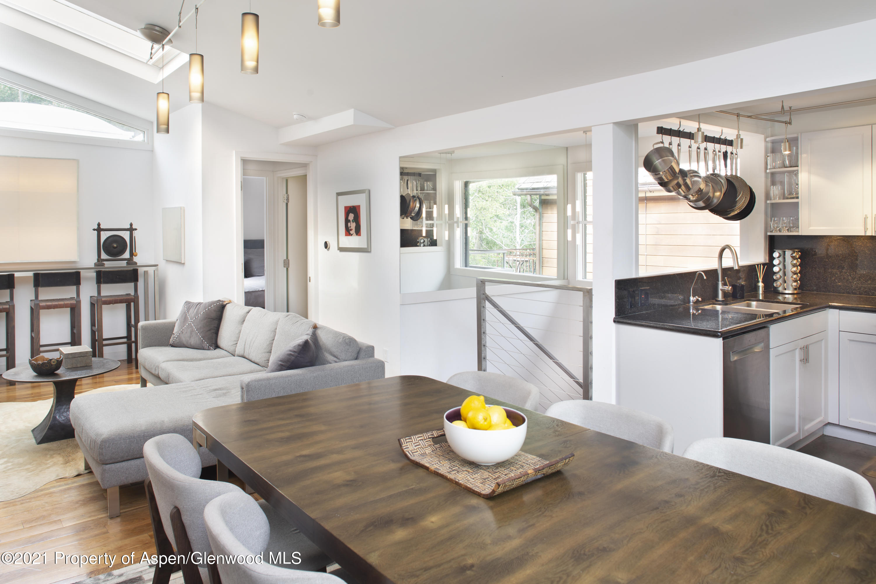 1001 E Cooper Avenue #4