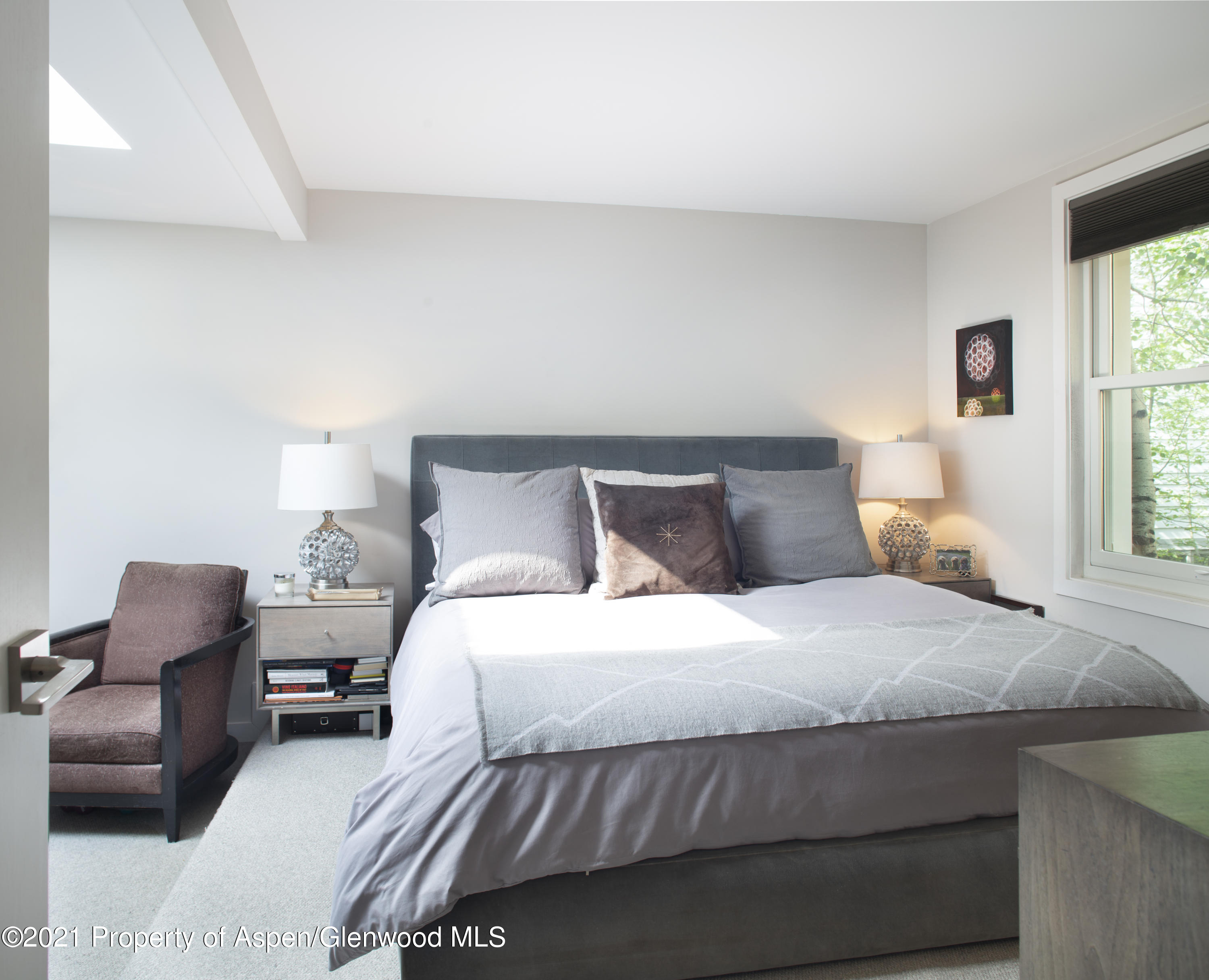 1001 E Cooper Avenue #4