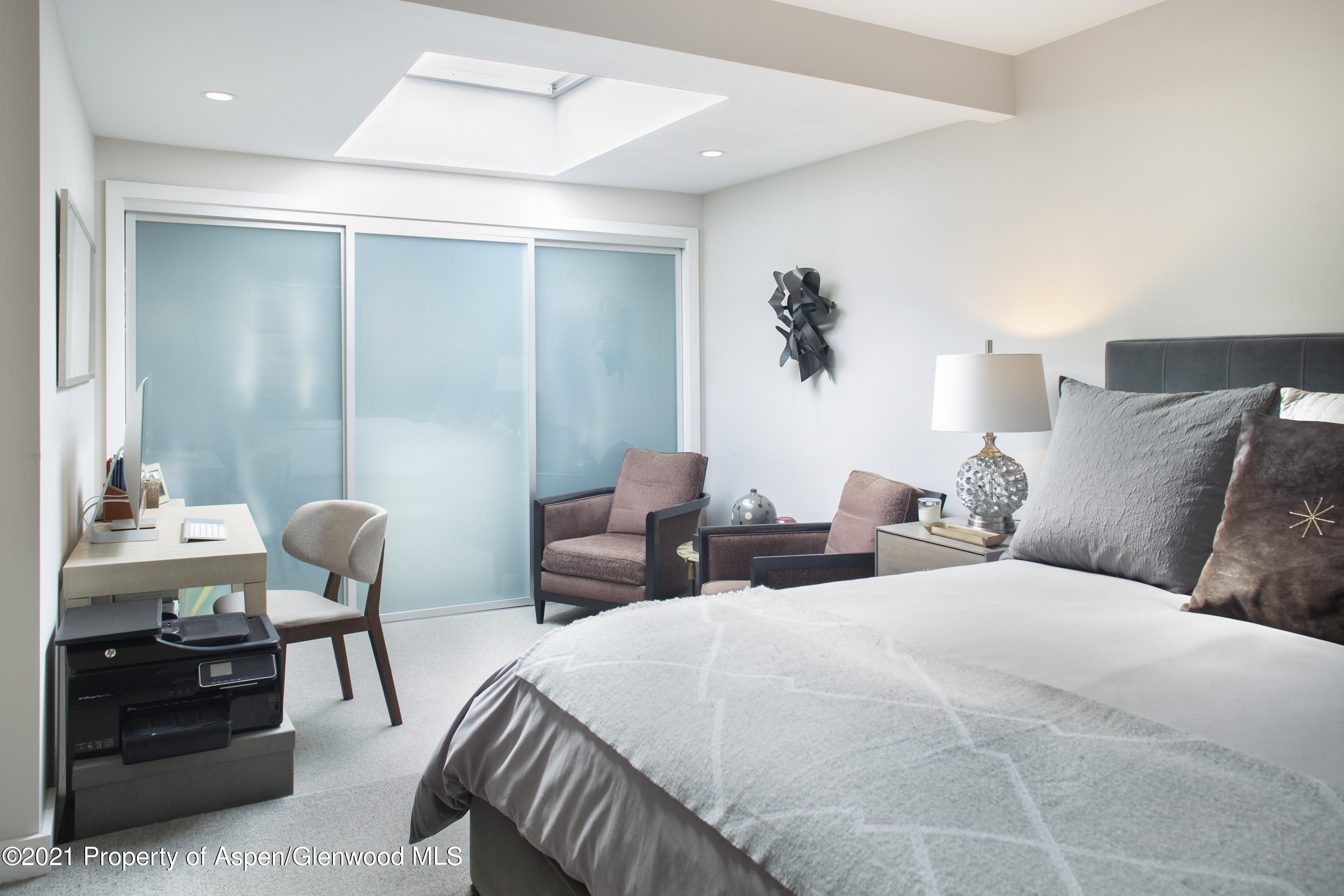 1001 E Cooper Avenue #4