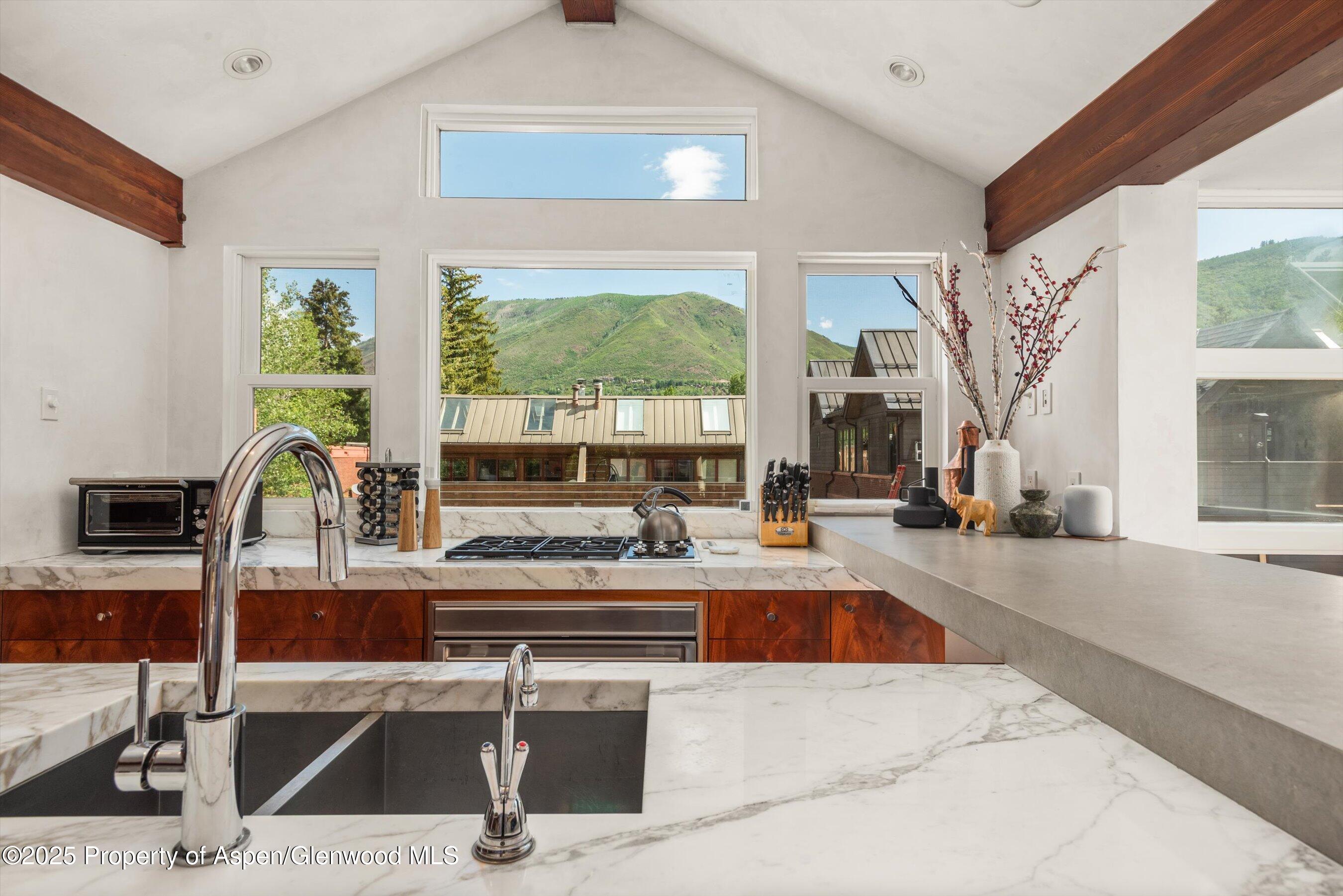 706 E Hyman Avenue 706