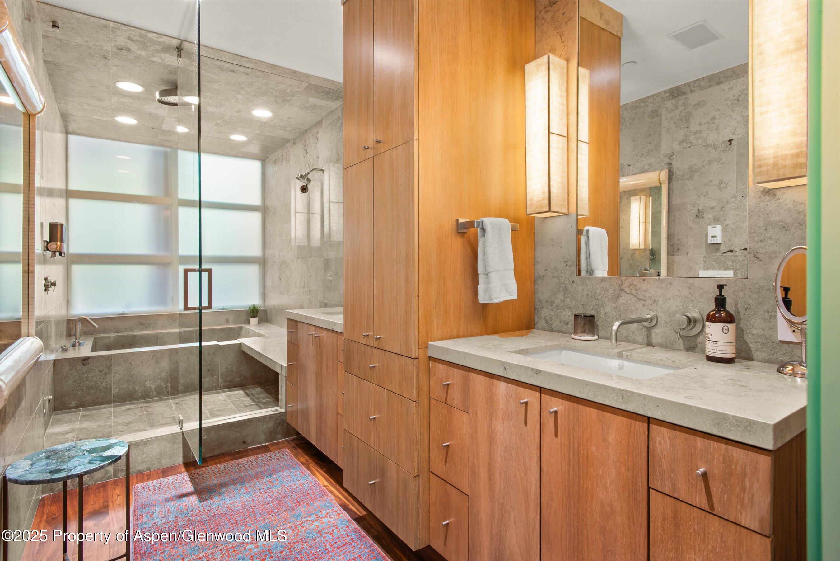 706 E Hyman Avenue 706