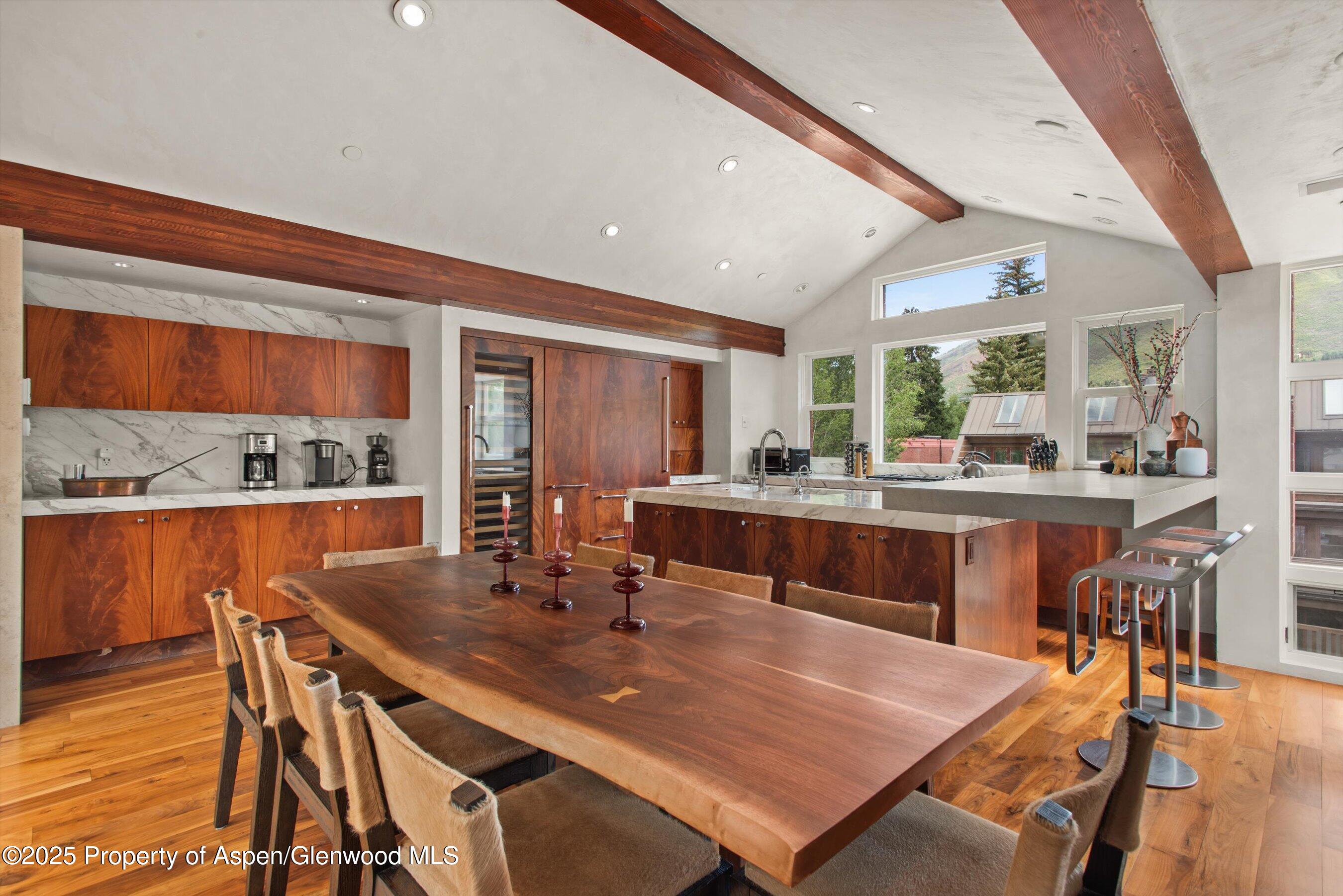 706 E Hyman Avenue 706