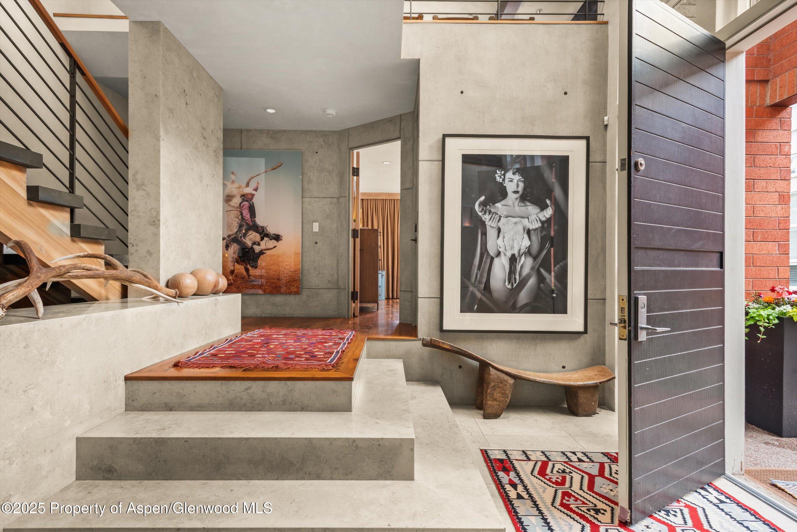 706 E Hyman Avenue 706