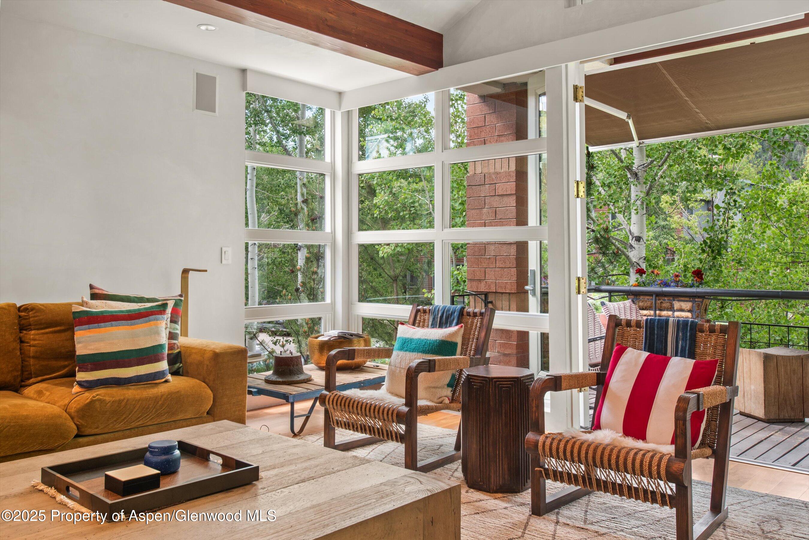 706 E Hyman Avenue 706