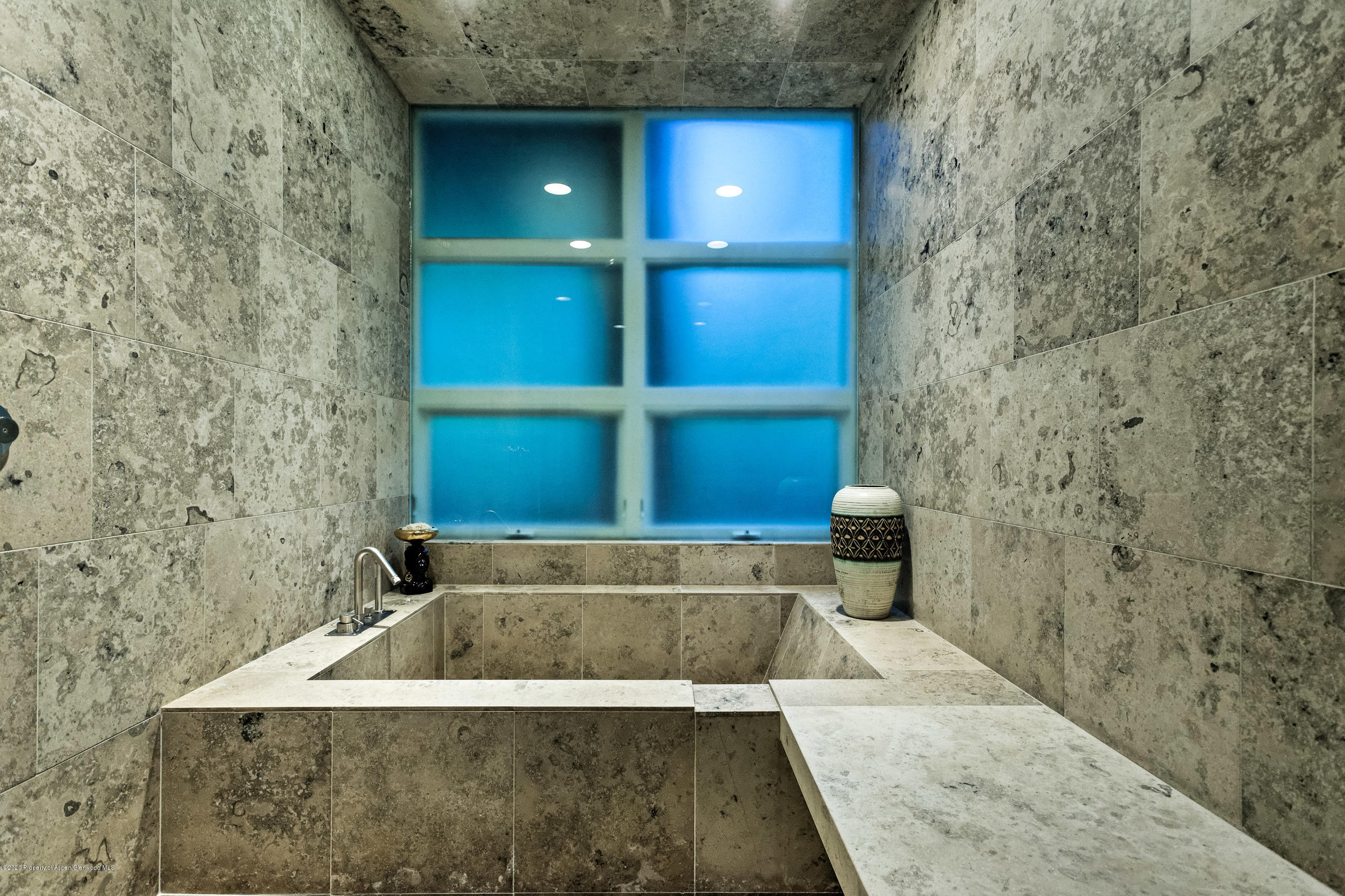 706 E Hyman Avenue 706