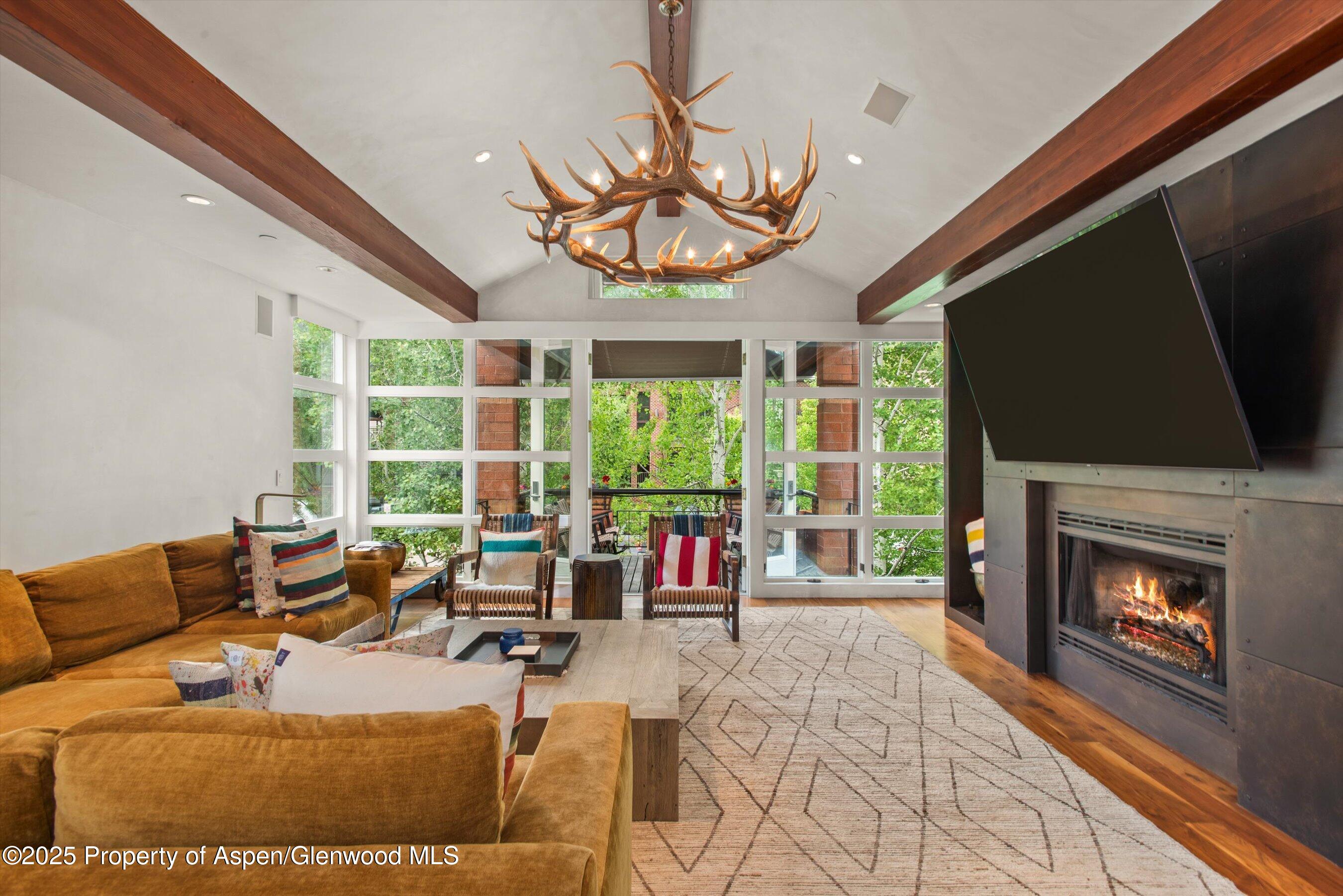 706 E Hyman Avenue 706