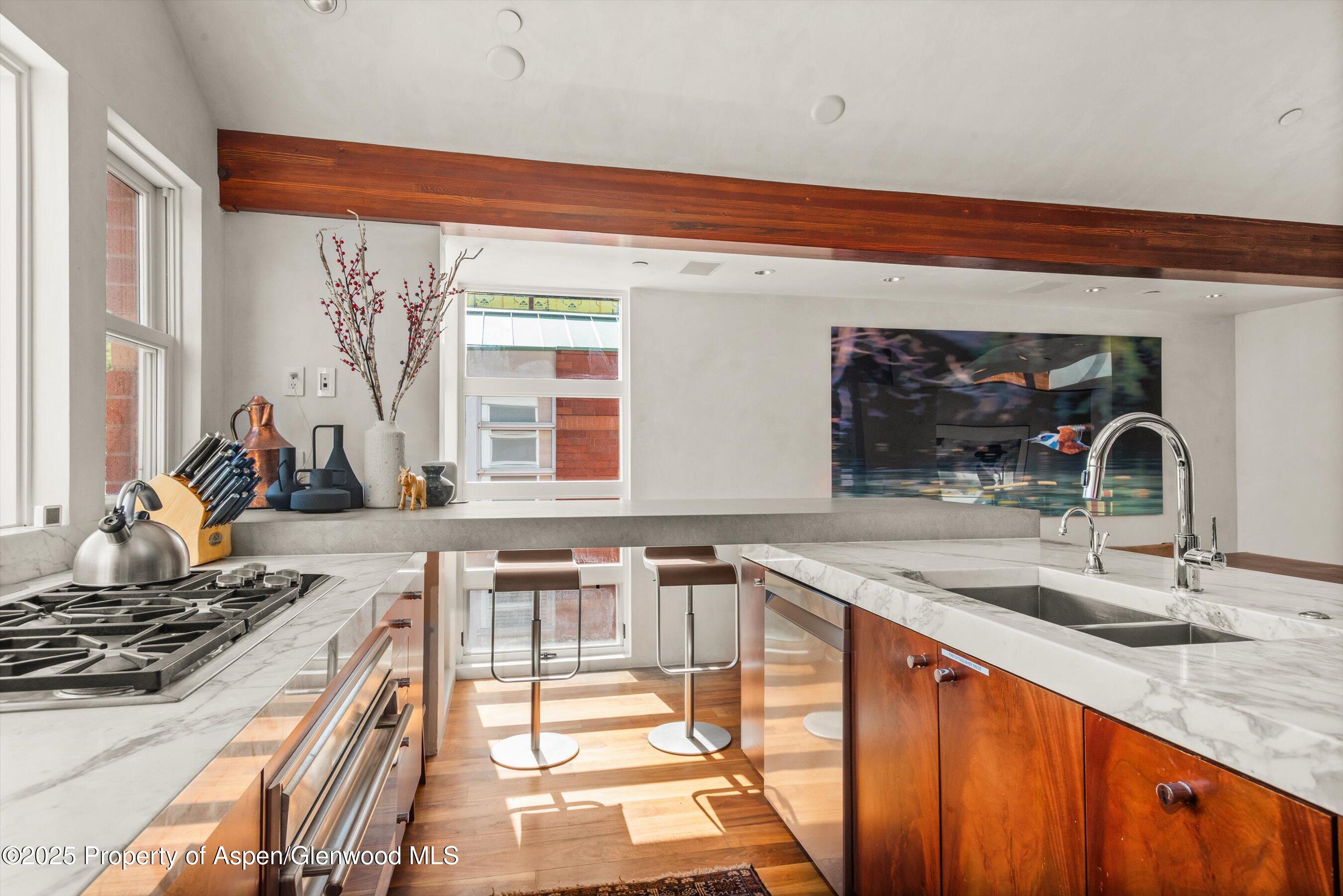 706 E Hyman Avenue 706