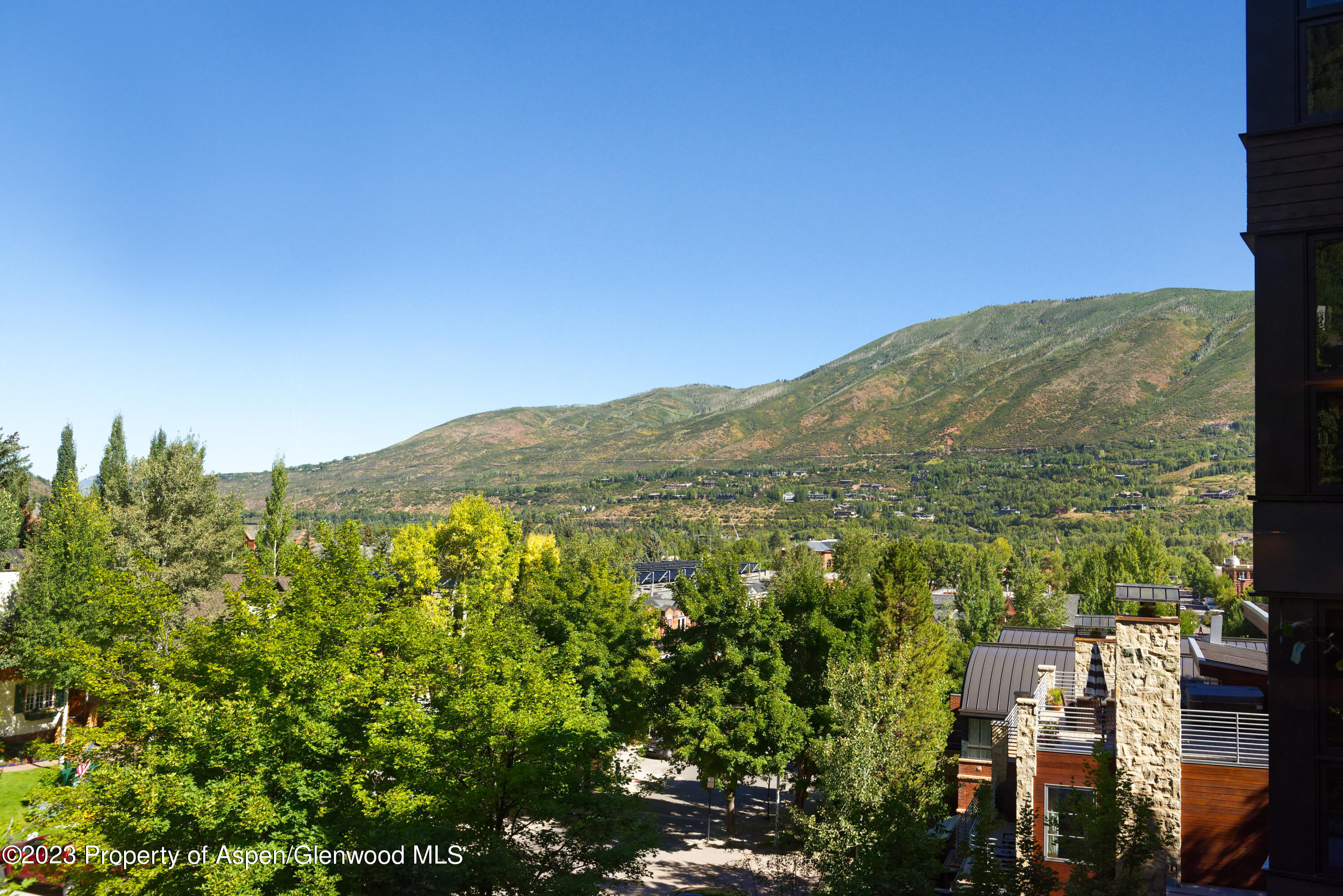 728 S Galena Street B201