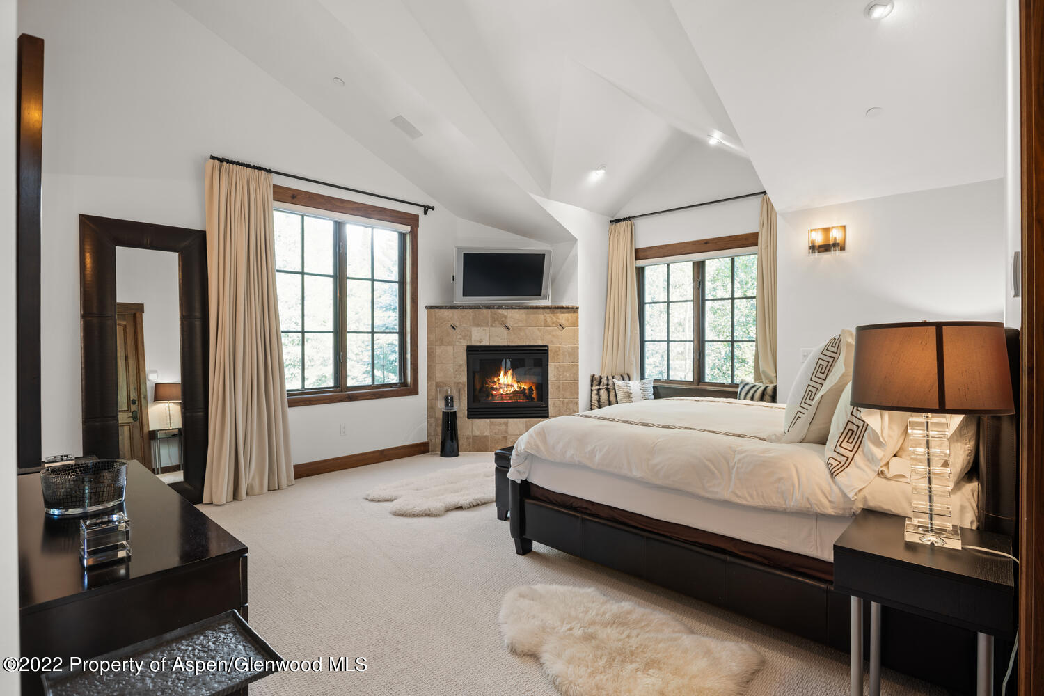 1350 Sierra Vista Drive