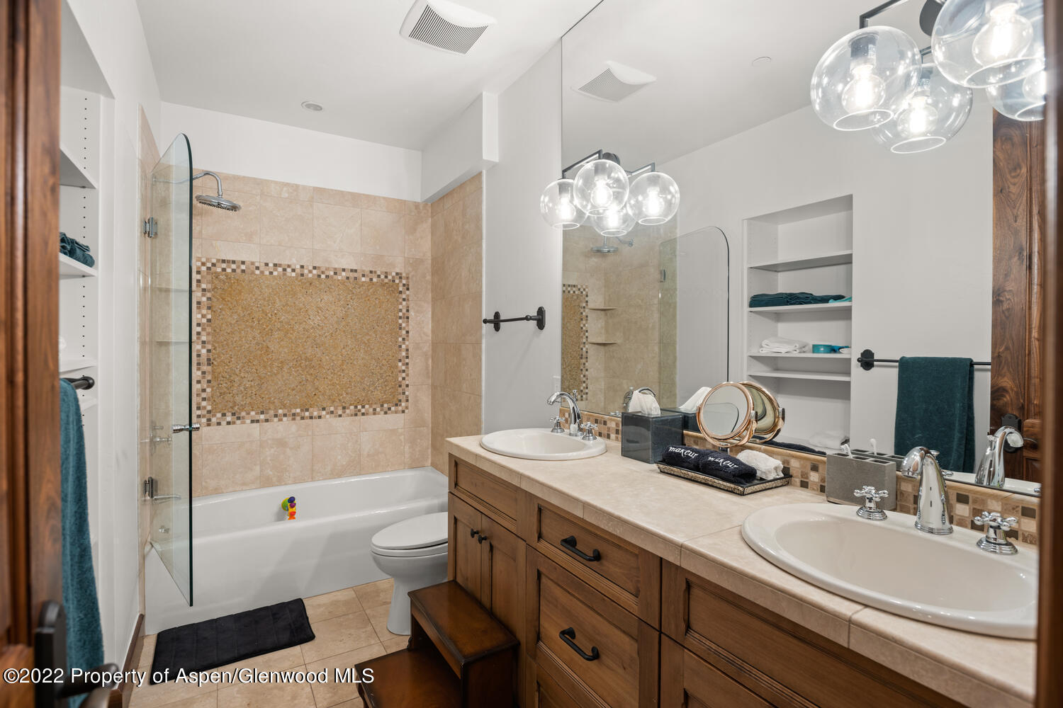 1350 Sierra Vista Drive