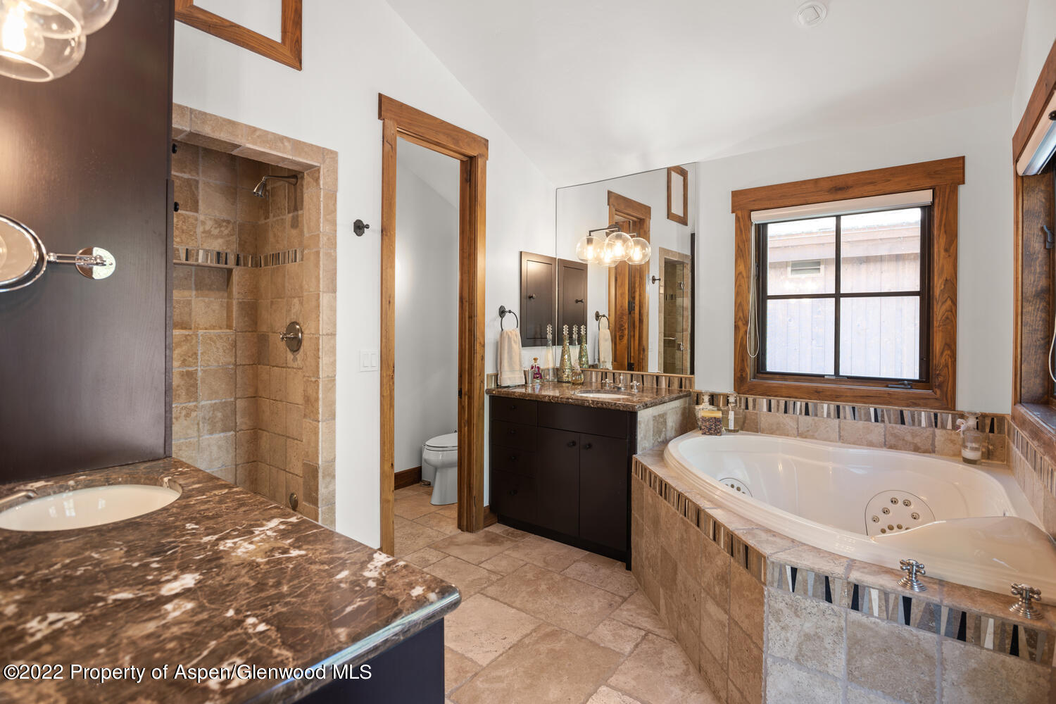 1350 Sierra Vista Drive