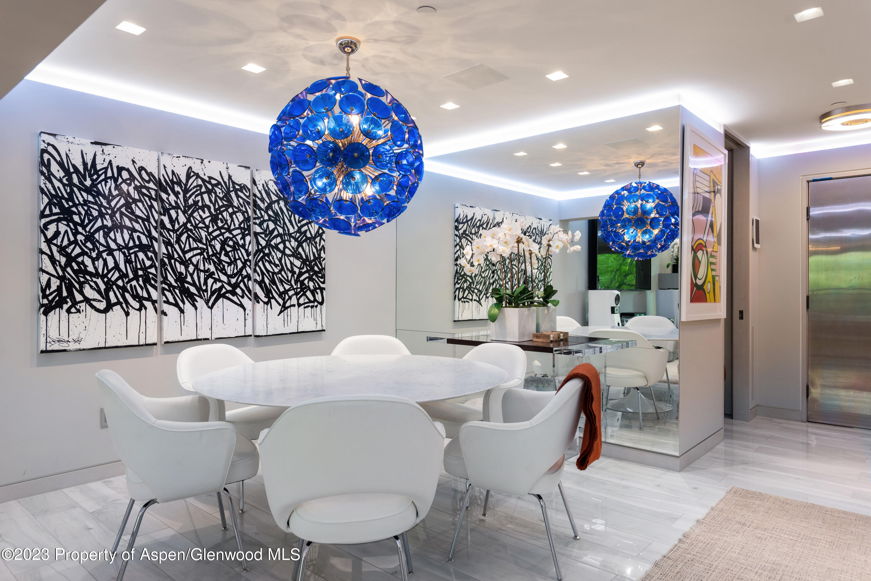 555 E Durant Avenue 2L