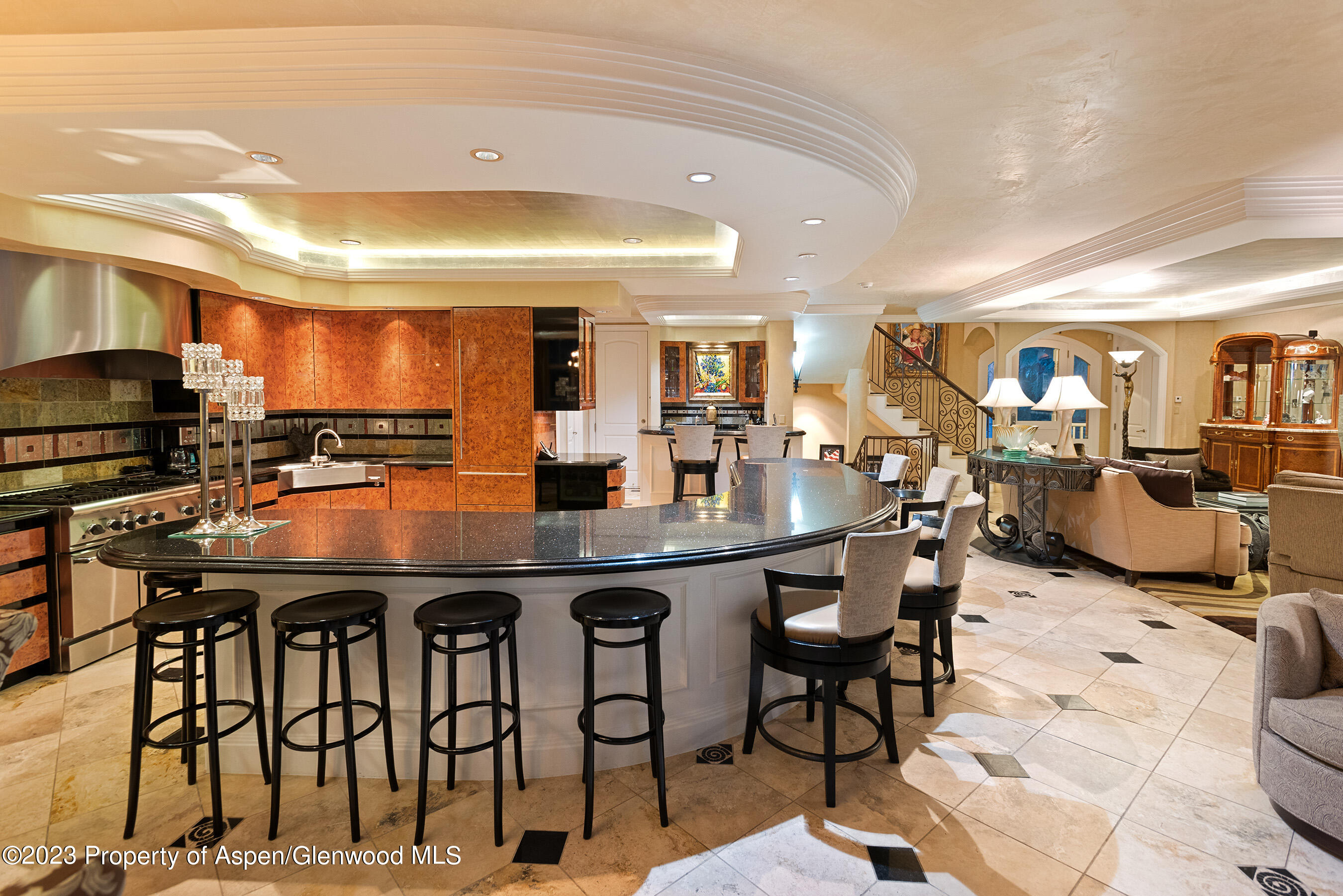 101 W Francis Street