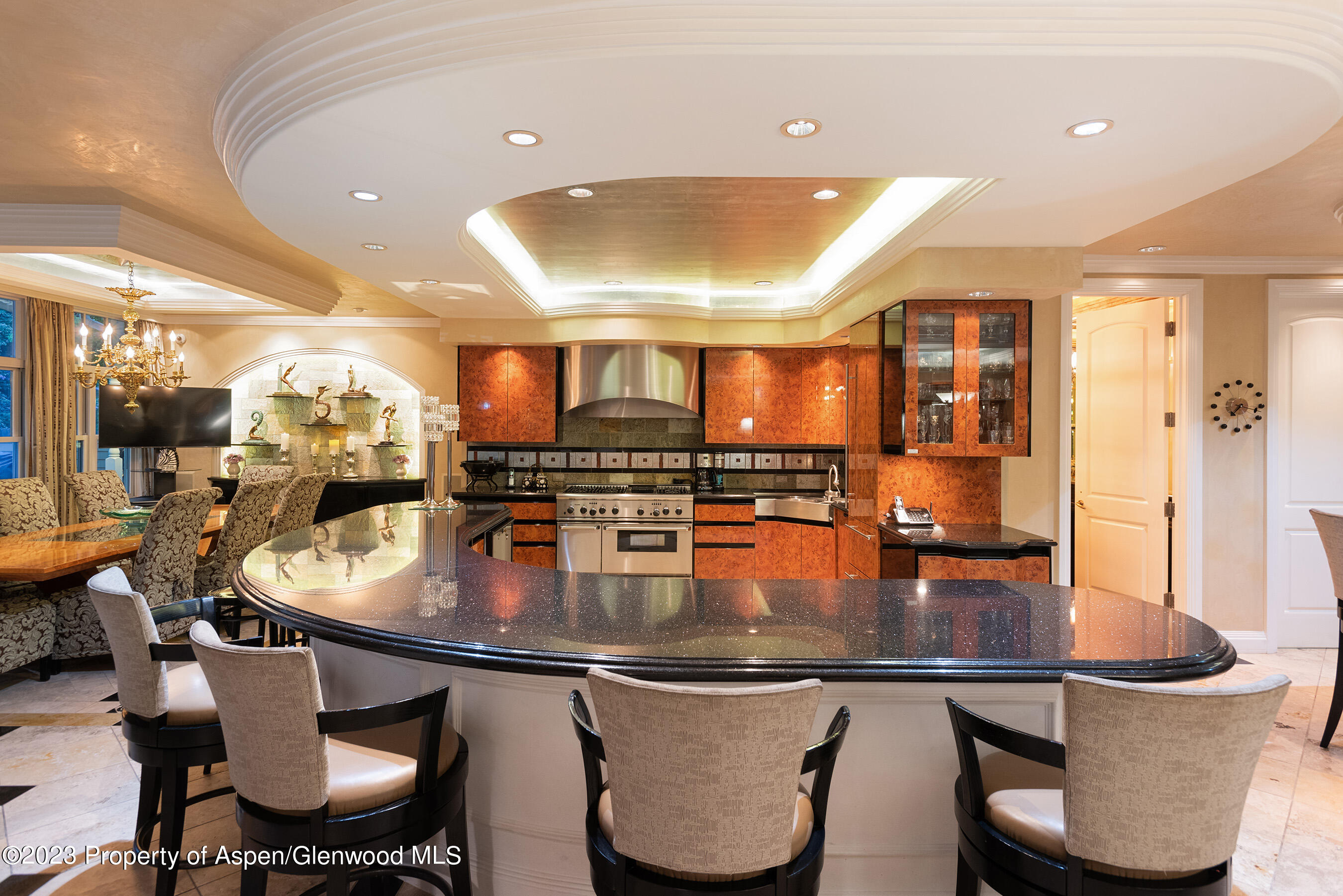 101 W Francis Street