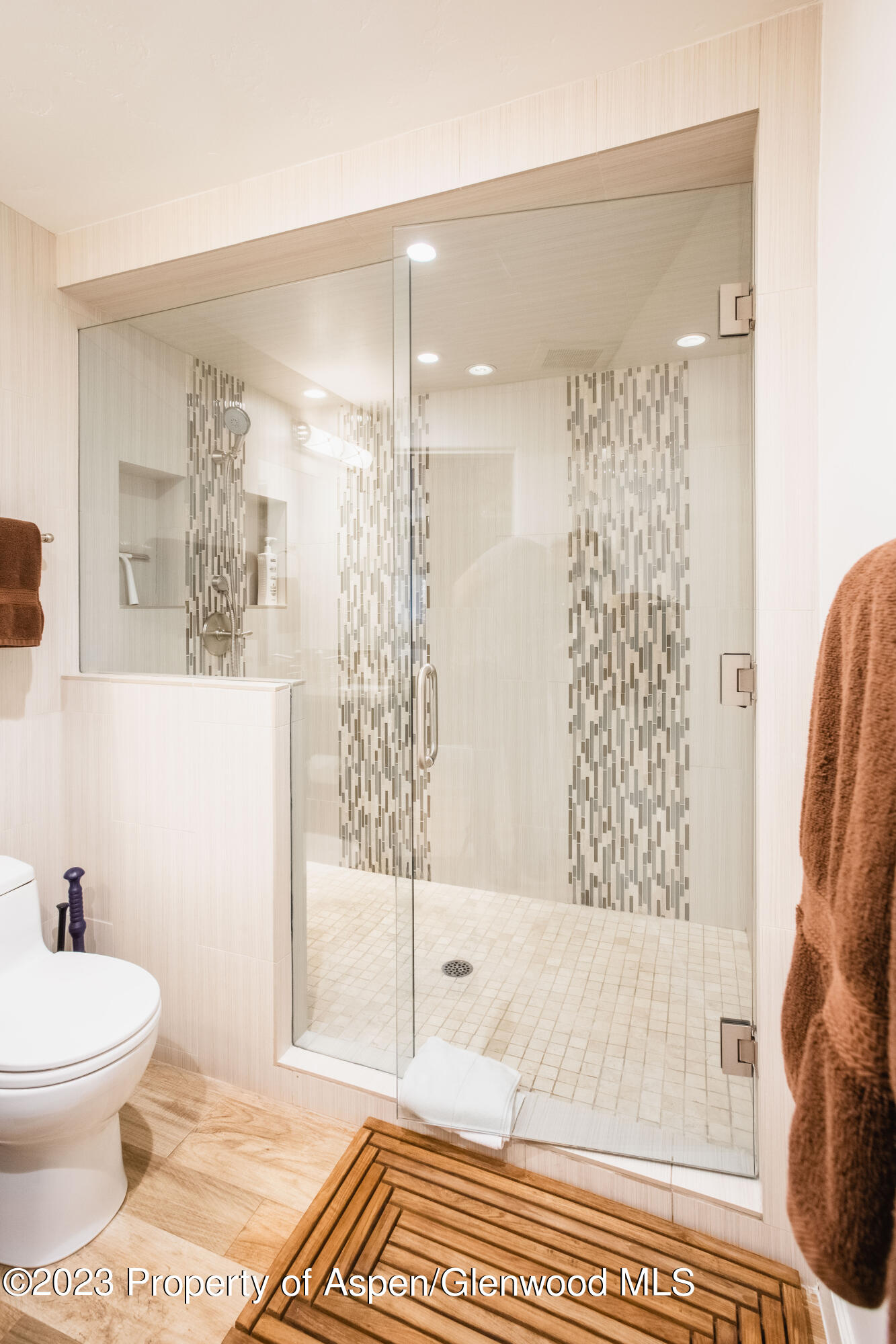 450 S Original Street, 2